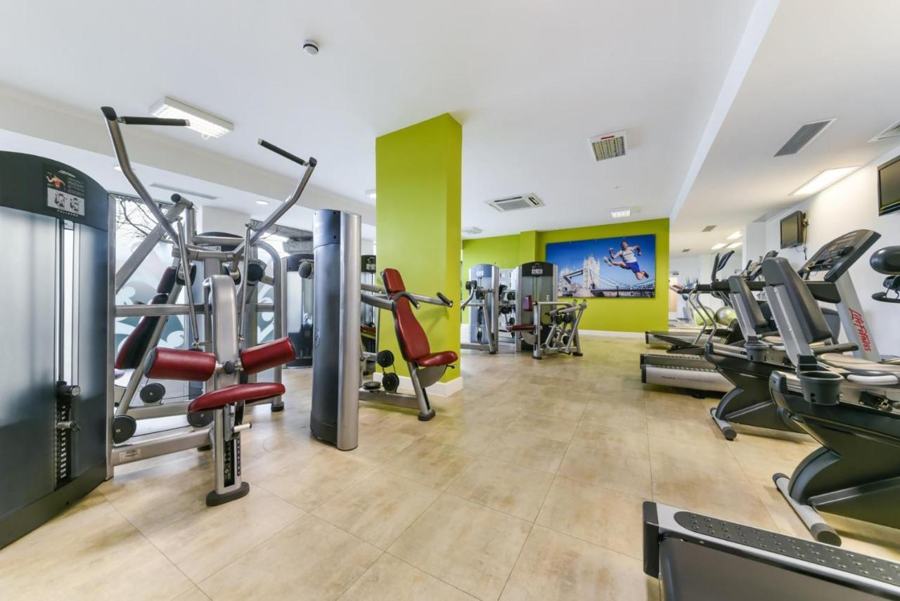 Cityscape Serenity: 10Th Floor Oasis Near City Airport, Excel & 02 Apartment ลอนดอน ภายนอก รูปภาพ