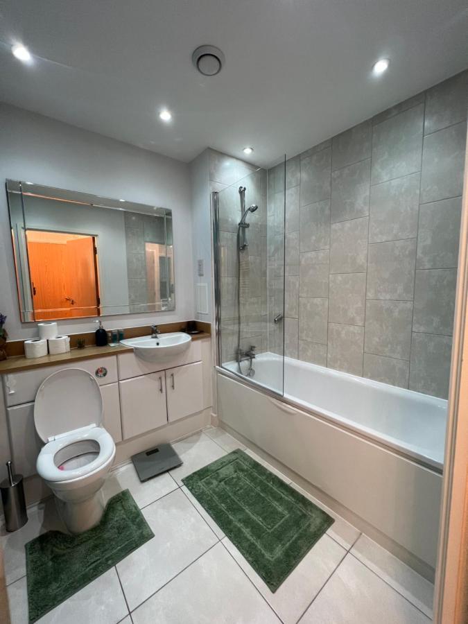 Cityscape Serenity: 10Th Floor Oasis Near City Airport, Excel & 02 Apartment ลอนดอน ภายนอก รูปภาพ